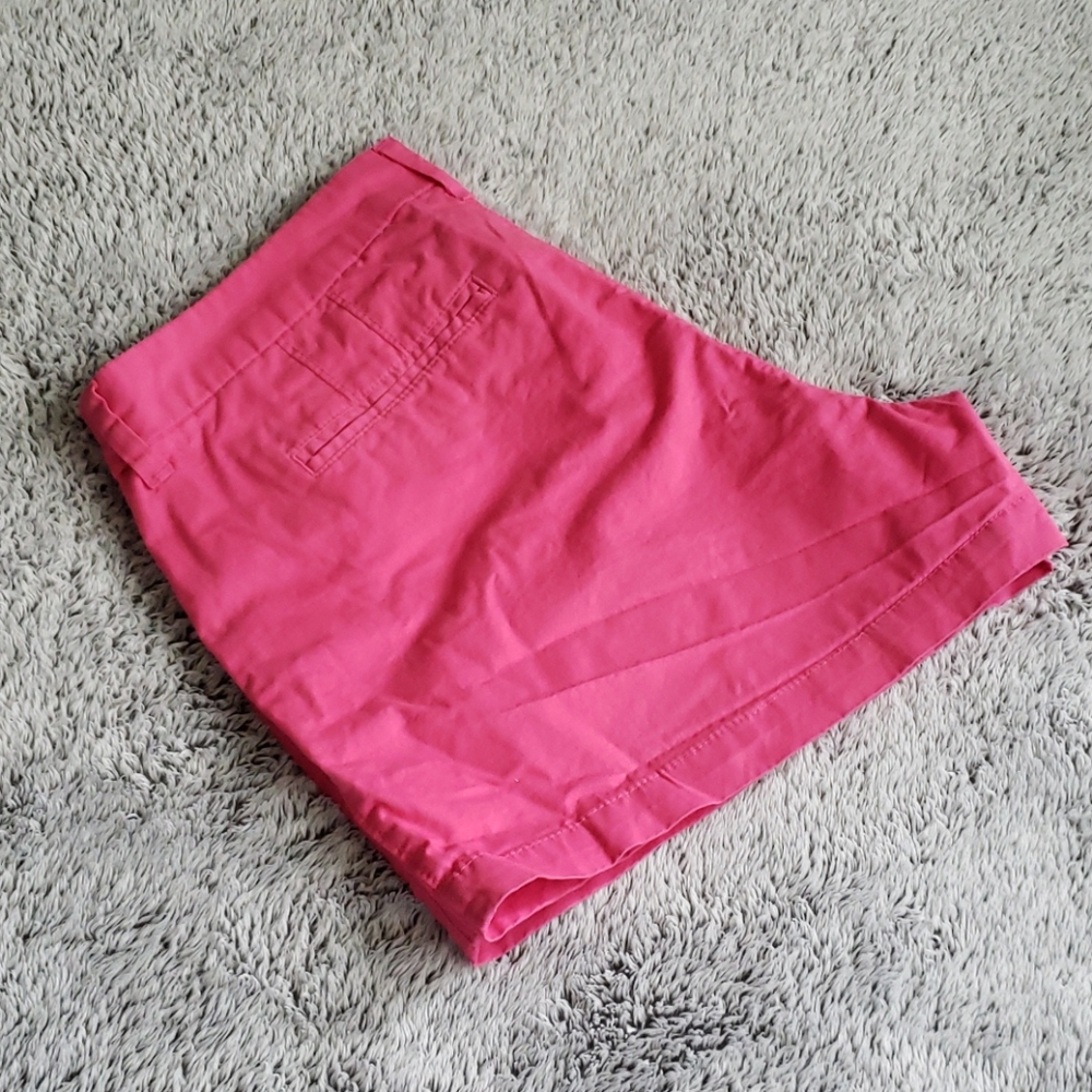 Light cotton shorts